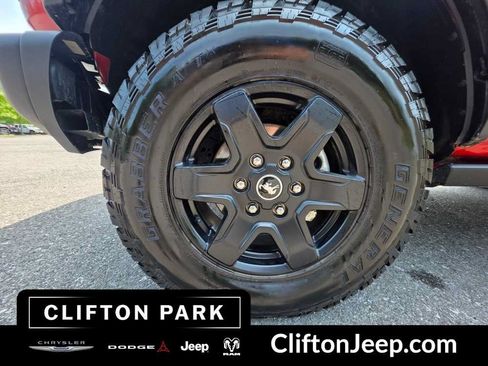 Used 2024 Ford Bronco Black Diamond AWD/4WD image 29