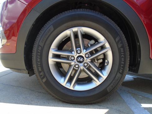 Used 2017 Hyundai Santa Fe Sport FWD image 27