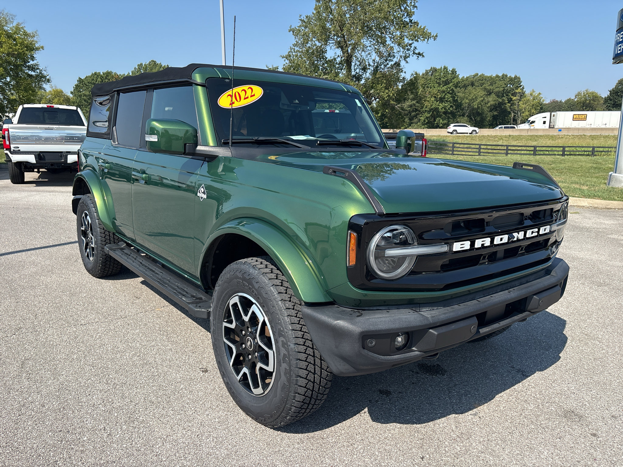 Certified 2022 Ford Bronco Outer Banks AWD/4WD image 3