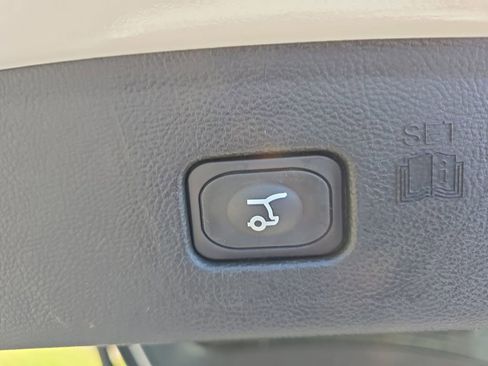 Used 2023 Ford Edge SEL w/ Convenience Package AWD/4WD image 14