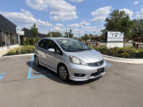 Used 2013 Honda Fit Sport image 3