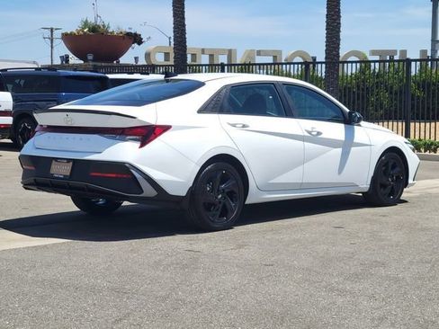 New 2026 Hyundai Elantra SEL Sport FWD image 4