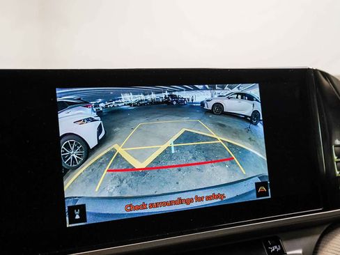 Used 2025 Toyota Camry SE FWD image 26