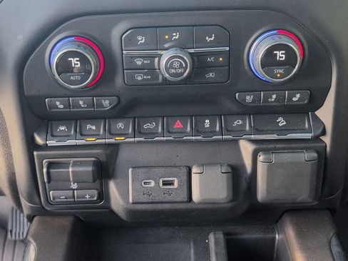 Certified 2022 Chevrolet Silverado 1500 LTZ w/ LTZ Premium Package image 20