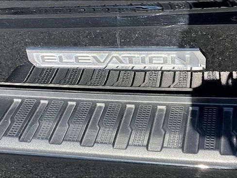 Certified 2022 GMC Sierra 1500 Elevation image 32