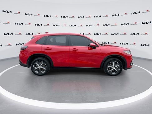 Used 2025 Honda HR-V EX-L image 9