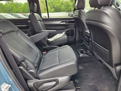 New 2026 Jeep Grand Wagoneer L Limited AWD/4WD image 14
