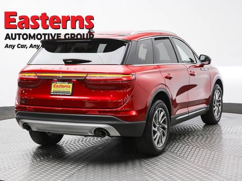 Used 2022 Lincoln Corsair FWD w/ Equipment Group 101A image 5