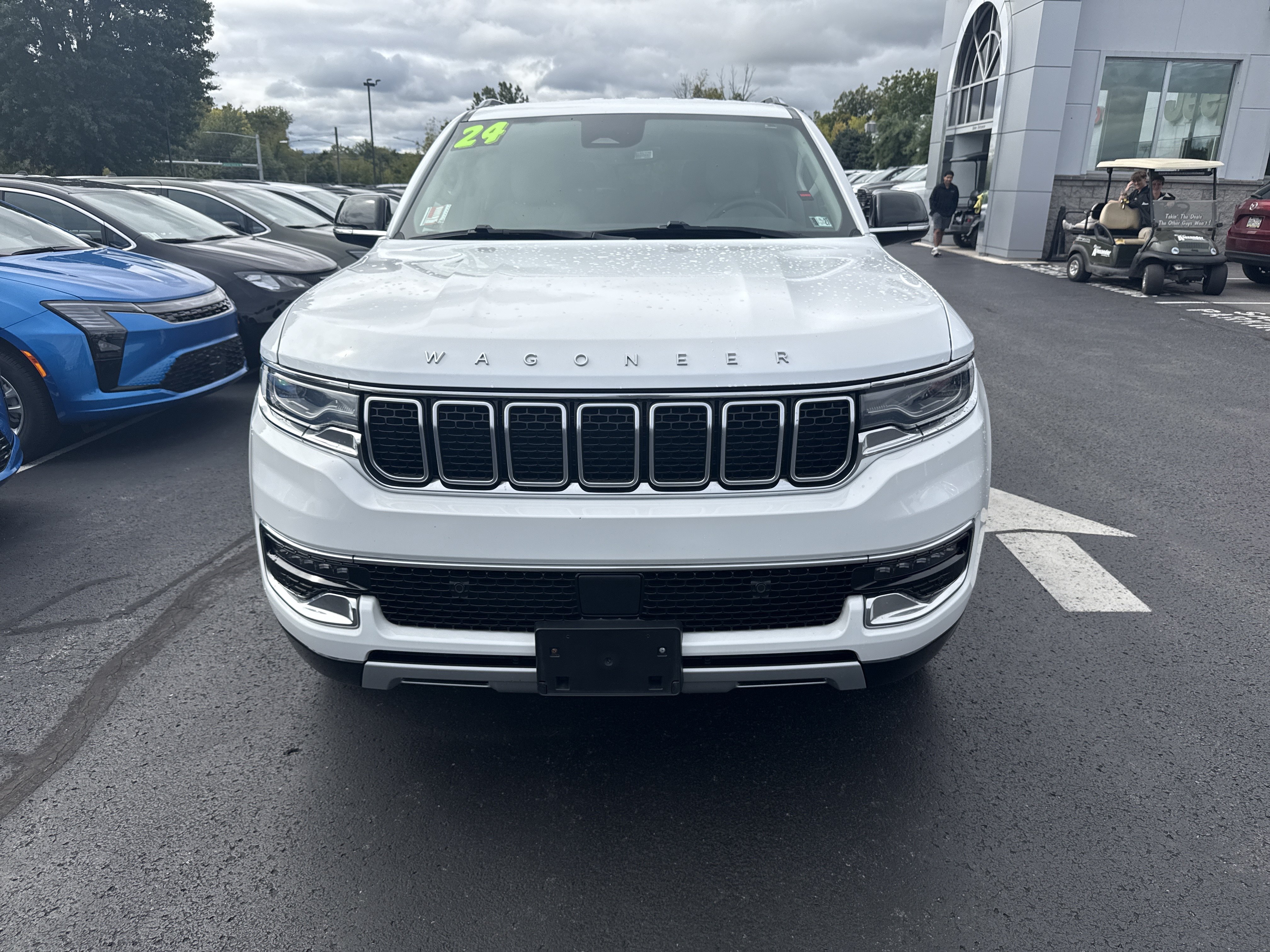 Used 2024 Jeep Wagoneer Series II AWD/4WD image 13