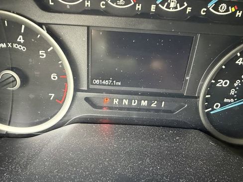 Used 2015 Ford F150 XLT AWD/4WD image 4