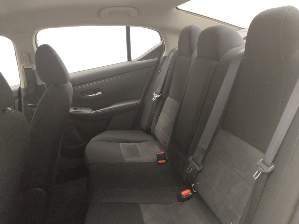 Used 2025 Nissan Sentra SR FWD image 18