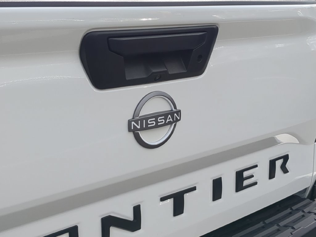 Certified 2025 Nissan Frontier SV RWD image 10