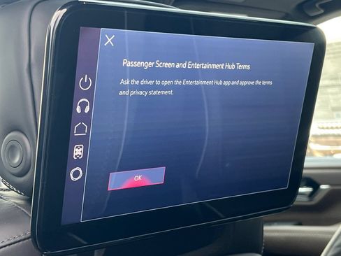 New 2026 GMC Yukon Denali Ultimate AWD/4WD image 12