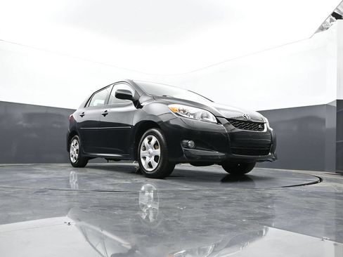 Used 2010 Toyota Matrix S AWD/4WD image 25