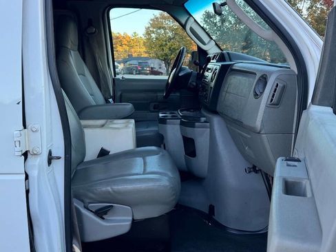 Used 2011 Ford E-250 and Econoline 250 w/ PWR Group image 10