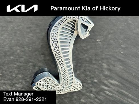 Used 2010 Ford Mustang Shelby GT500 RWD image 16