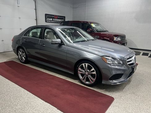 Used 2016 Mercedes-Benz E 350 4MATIC Sedan image 11
