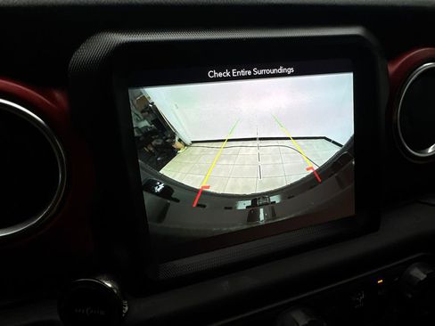 Used 2018 Jeep Wrangler Unlimited Rubicon AWD/4WD image 63