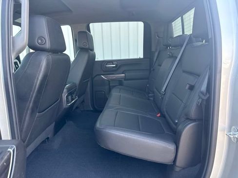 Used 2022 Chevrolet Silverado 2500 LTZ w/ LTZ Convenience Package AWD/4WD image 15