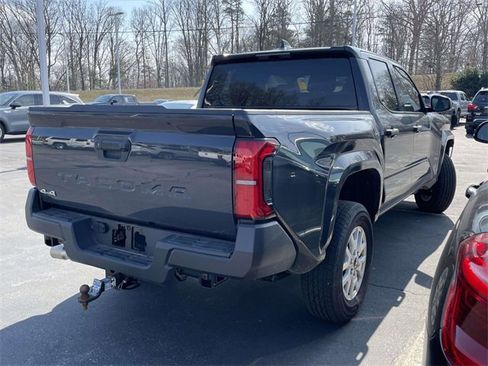 Used 2024 Toyota Tacoma SR image 6