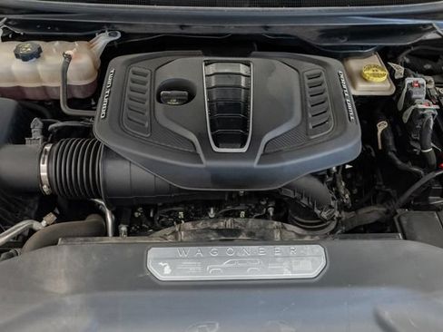 Certified 2023 Jeep Grand Wagoneer Series II AWD/4WD image 3