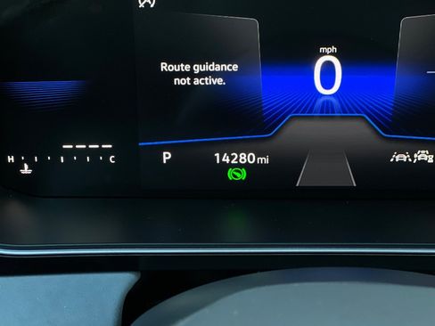 Certified 2025 Volkswagen Jetta SE image 24