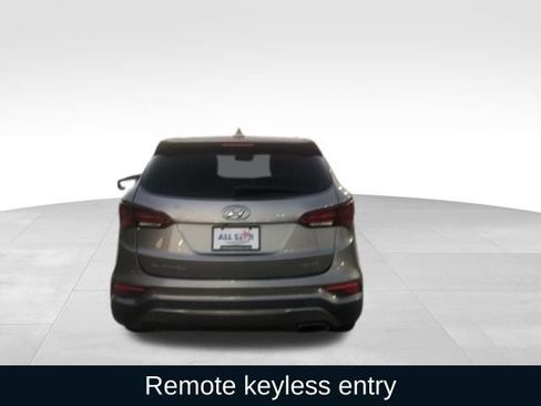 Used 2017 Hyundai Santa Fe Sport image 5