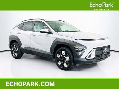 Used 2025 Hyundai Kona SEL image 1