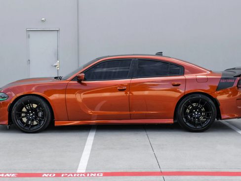 Used 2021 Dodge Charger Scat Pack w/ Daytona Edition Group RWD image 17