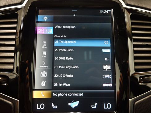 Used 2021 Volvo XC90 T6 Momentum w/ Advanced Package AWD/4WD image 13