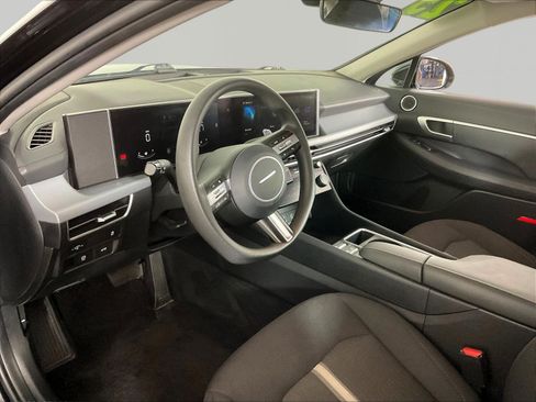 Used 2025 Hyundai Sonata SEL FWD image 17