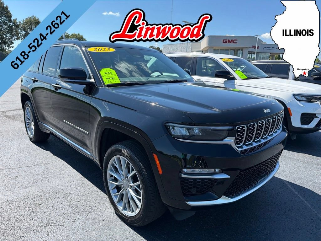 Used 2025 Jeep Grand Cherokee Summit AWD/4WD image 8