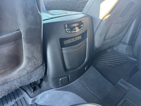 Used 2019 Cadillac Escalade Platinum image 28