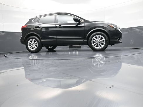 Used 2019 Nissan Rogue Sport SV w/ All-Weather Package AWD/4WD image 27
