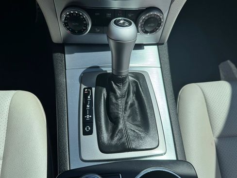 Used 2011 Mercedes-Benz C 300 Sedan image 28