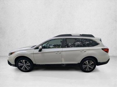 Used 2019 Subaru Outback 2.5i Limited AWD/4WD image 7