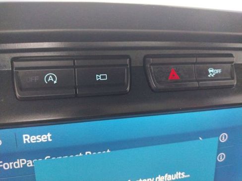 Used 2022 Ford F150 XL w/ Trailer Tow Package image 41