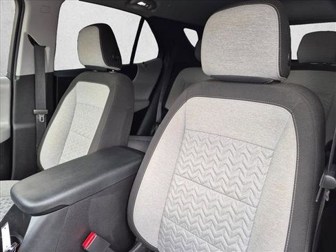 Used 2023 Chevrolet Equinox LS w/ LS Convenience Package FWD image 12