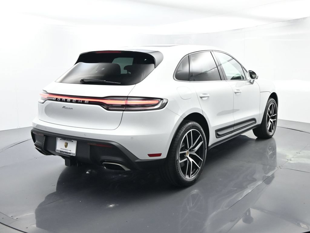 Certified 2026 Porsche Macan AWD/4WD image 14