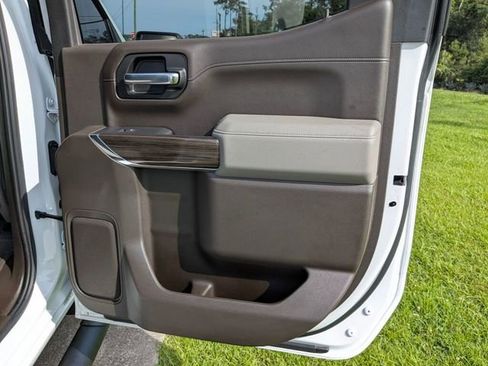 Used 2021 Chevrolet Silverado 1500 RST AWD/4WD image 37