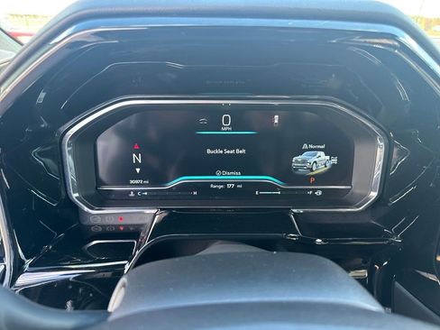 Certified 2024 Chevrolet Silverado 1500 High Country w/ Technology Package image 28