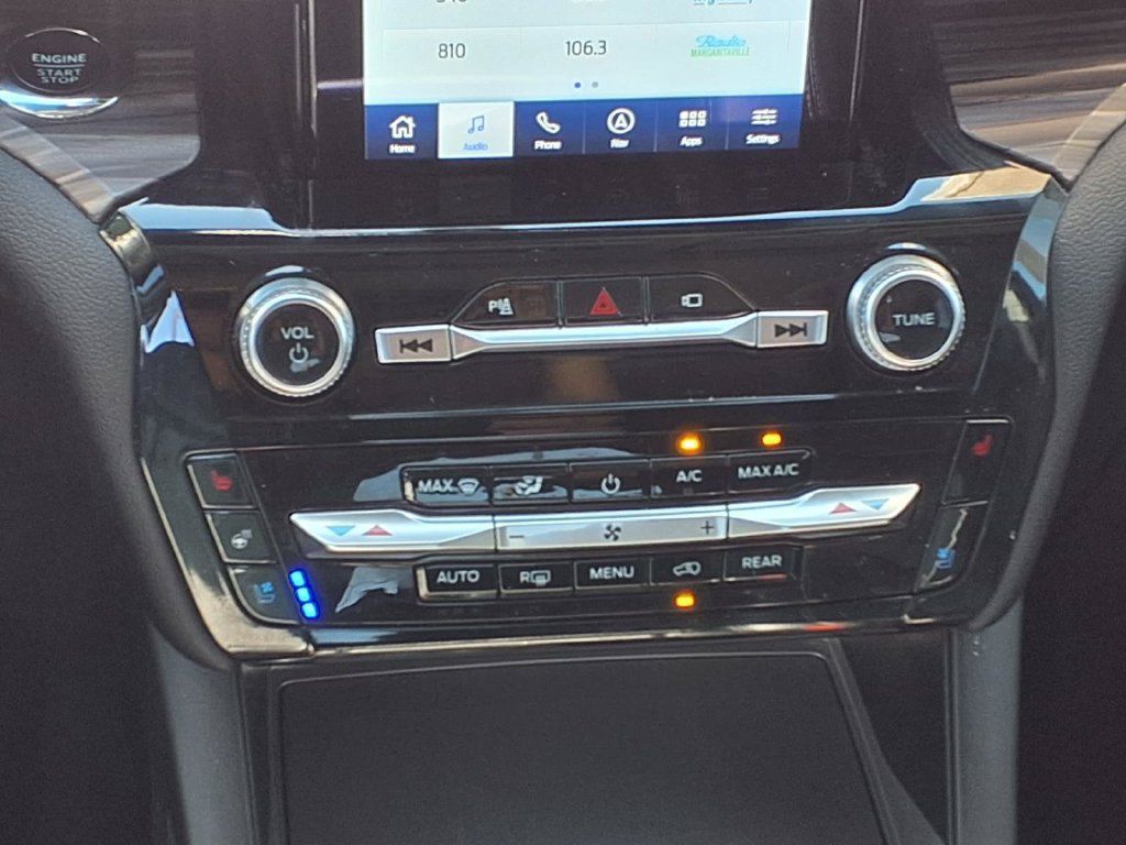 Used 2023 Ford Explorer Limited w/ Limited Technology Package RWD image 14