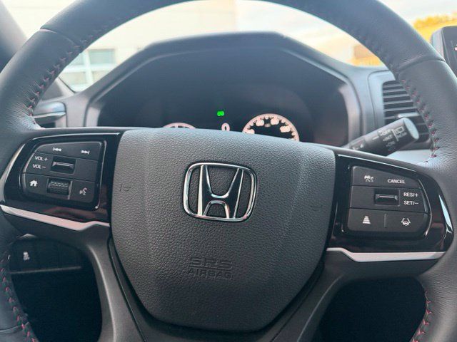 Used 2026 Honda Odyssey Sport-L image 16