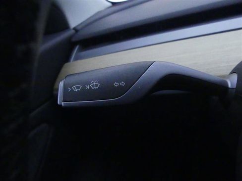 Used 2019 Tesla Model 3 Long Range image 17