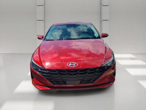 Used 2023 Hyundai Elantra SEL w/ Convenience Package FWD image 2