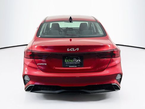 Used 2024 Kia Forte LXS FWD image 7