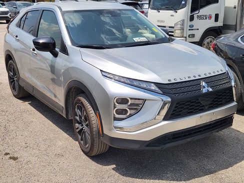 Used 2024 Mitsubishi Eclipse Cross LE AWD/4WD image 1
