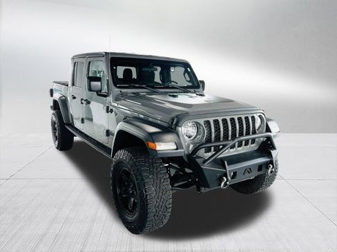 Used 2020 Jeep Gladiator Sport w/ Quick Order Package 24S image 4