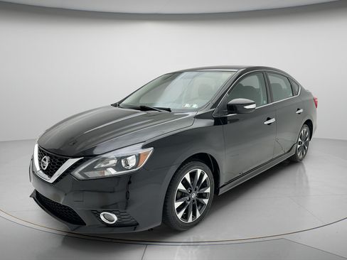 Used 2017 Nissan Sentra SR FWD image 3