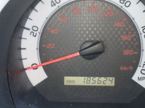 Used 2014 Toyota Tacoma PreRunner w/ SR5 Package image 29